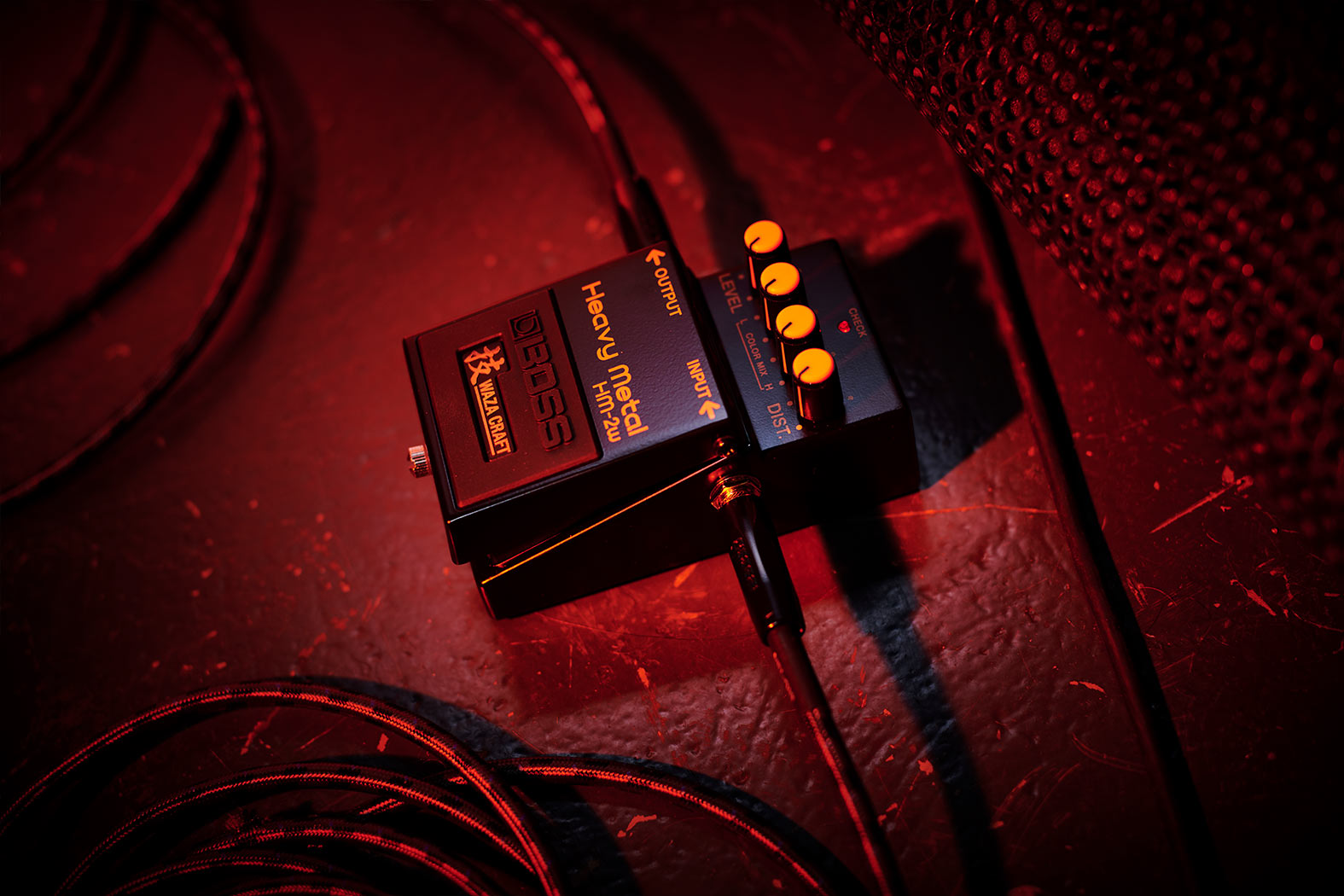 Boss HM-2W Heavy Metal Waza Craft Pedal
