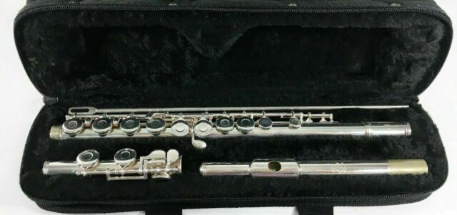 Gemeinhardt 2SP Student Flute, Closed Hole, Offset G, C Foot, Silver Plated