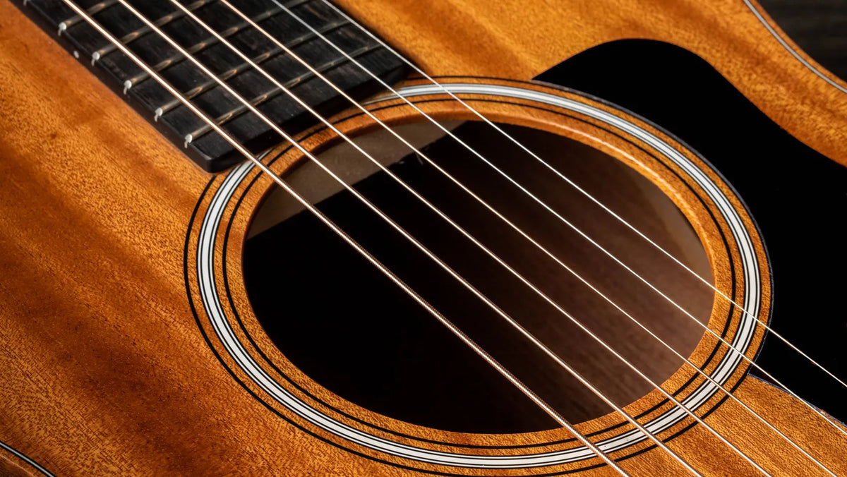 Taylor GS Mini-e Mahogany Acoustic-Electric Guitar, Natural