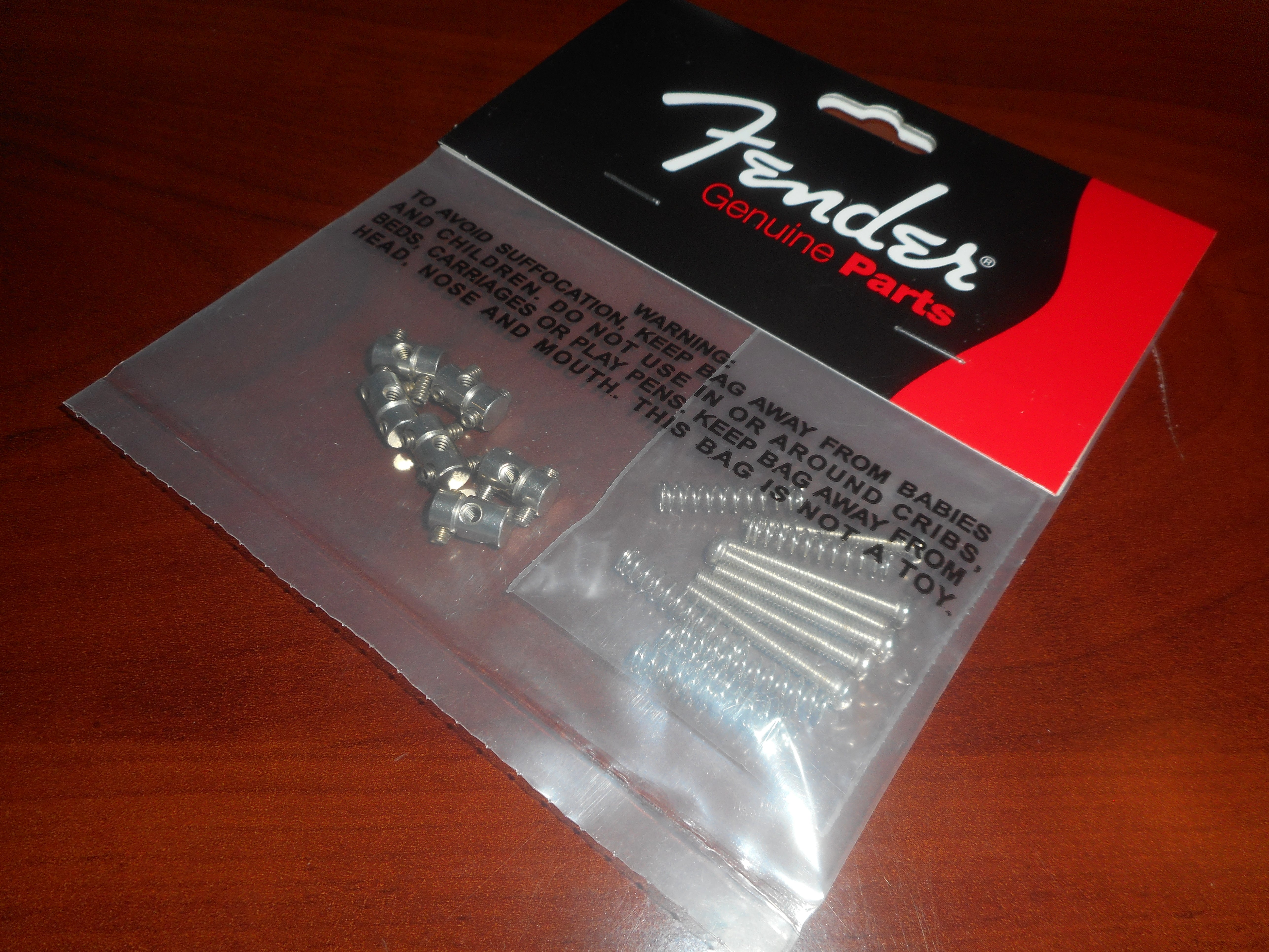 Fender American Vintage Tele Custom Threaded Saddles (6)