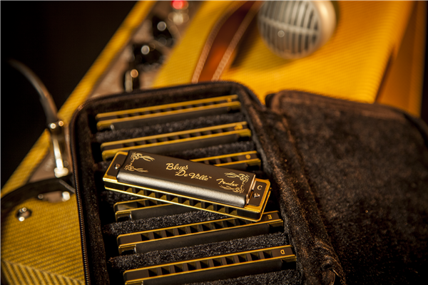 Fender Blues DeVille Harmonica, Pack of 7, W/ Case