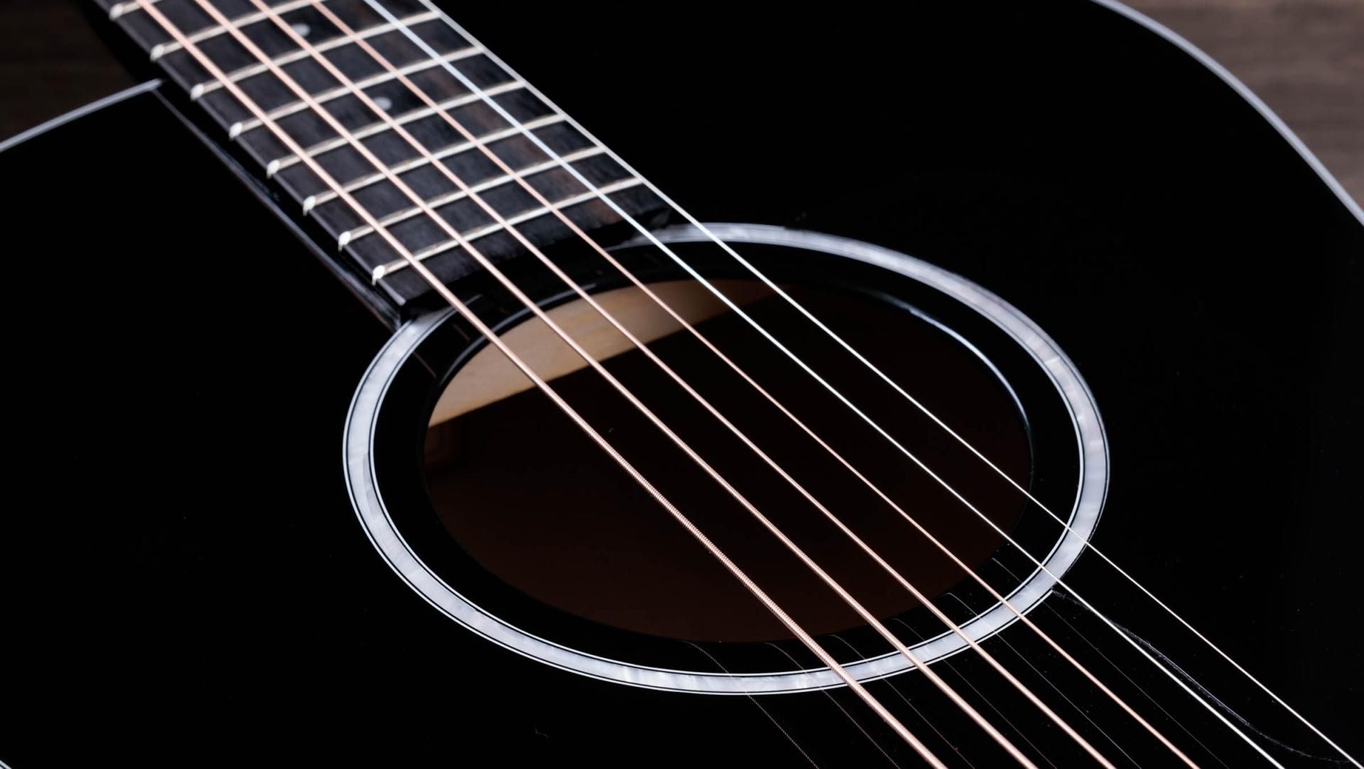 Taylor 217e Plus Grand Pacific A/E Guitar - Black