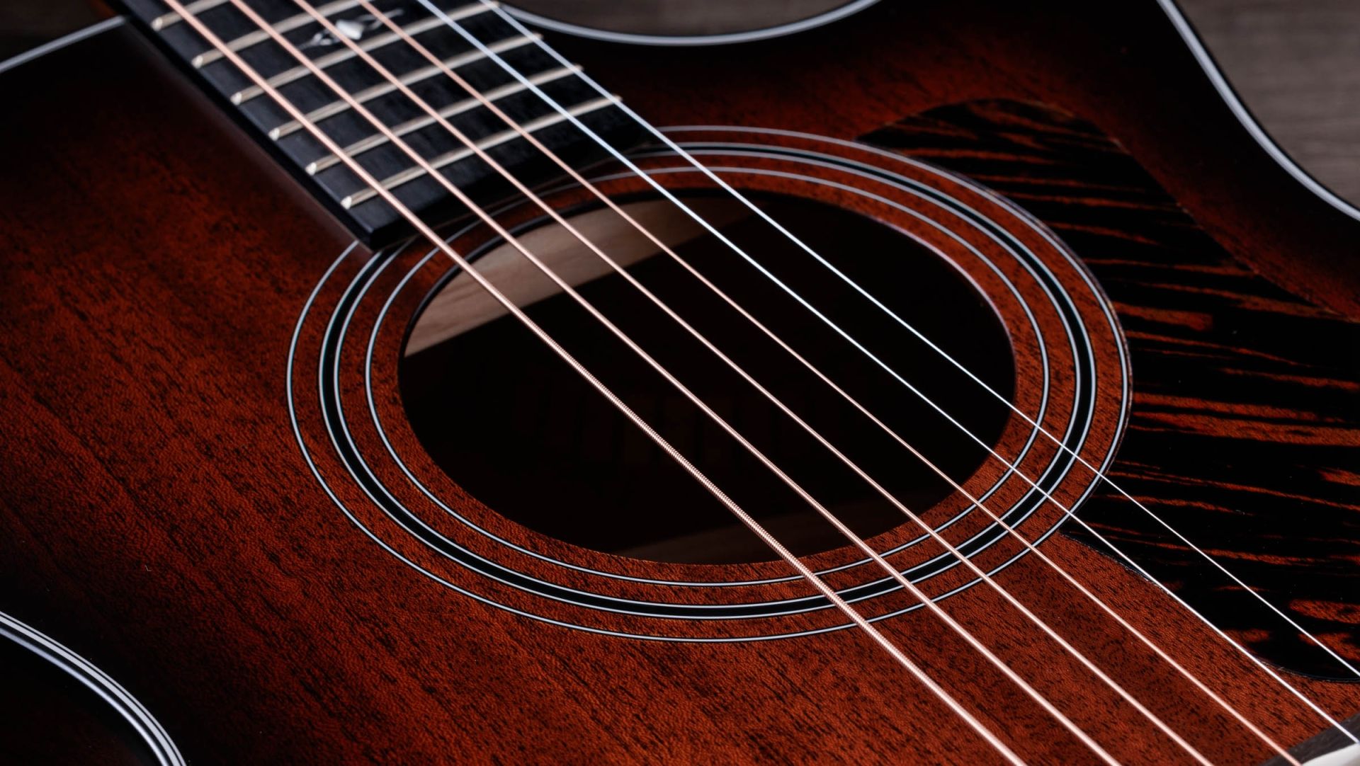 Taylor 324ce Grand Auditorium Acoustic/Electric Guitar, Shaded Edge Burst