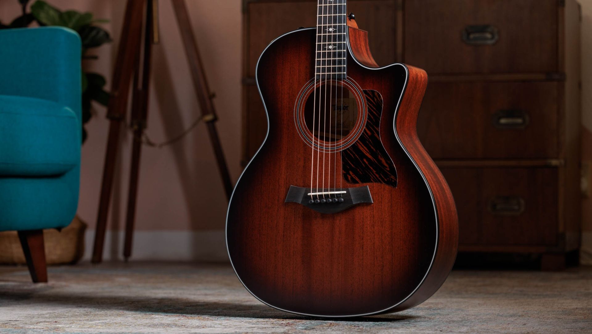 Taylor 324ce Grand Auditorium Acoustic/Electric Guitar, Shaded Edge Burst